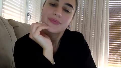 BabyElodie12 online show from 09/30/25, 11:26