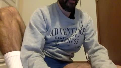 Snapshot of babyhardy chatting on 12/02/24, 11:18 Tom A.    online show from 12/02/24, 11:18