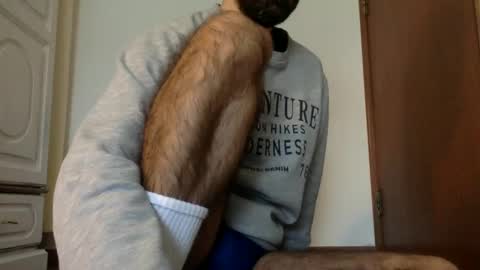 Snapshot of babyhardy chatting on 12/03/24, 12:38 Tom A.    online show from 12/03/24, 12:38