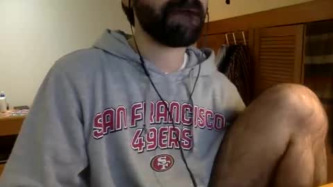 Snapshot of babyhardy chatting on 12/15/24, 07:10 Tom A.    online show from 12/15/24, 07:10