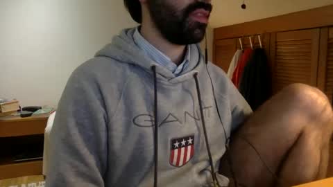 Snapshot of babyhardy chatting on 01/13/25, 11:49 Tom A.    online show from 01/13/25, 11:49