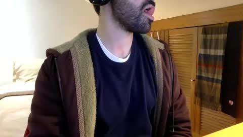 Snapshot of babyhardy chatting on 02/04/25, 09:52 Tom A.    online show from 02/04/25, 09:52