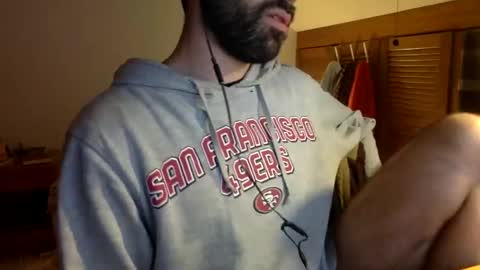 Snapshot of babyhardy chatting on 02/11/25, 01:10 Tom A.    online show from 02/11/25, 01:10