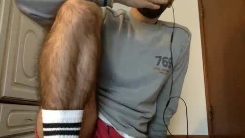 Snapshot of babyhardy chatting on 02/13/25, 09:20 Tom A.    online show from 02/13/25, 09:20