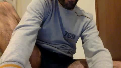 Snapshot of babyhardy chatting on 02/14/25, 11:31 Tom A.    online show from 02/14/25, 11:31