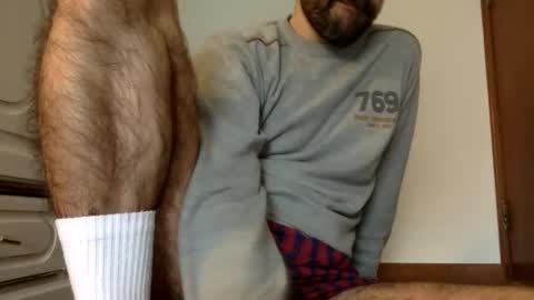 Snapshot of babyhardy chatting on 02/18/25, 01:22 Tom A.    online show from 02/18/25, 01:22