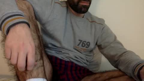 Snapshot of babyhardy chatting on 02/19/25, 05:06 Tom A.    online show from 02/19/25, 05:06