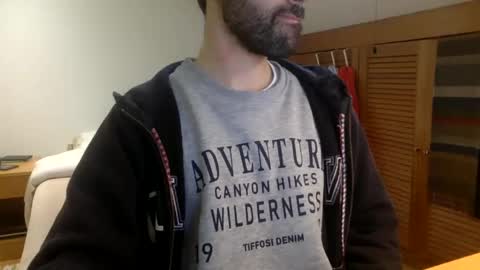 Snapshot of babyhardy chatting on 02/23/25, 12:37 Tom A.    online show from 02/23/25, 12:37