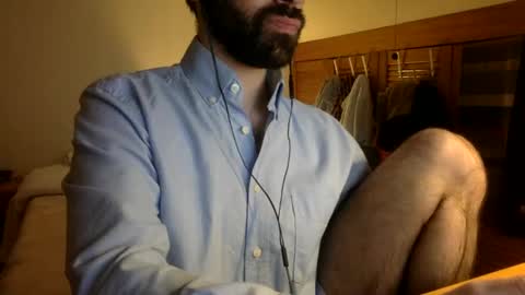 Snapshot of babyhardy chatting on 03/12/25, 04:35 Tom A.    online show from 03/12/25, 04:35