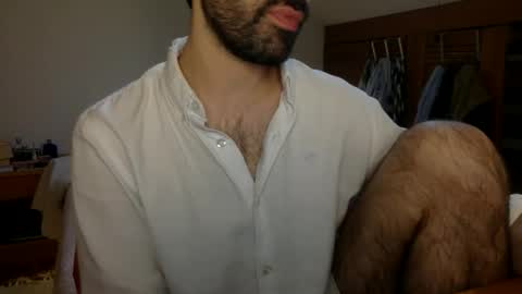 Snapshot of babyhardy chatting on 09/23/25, 04:21 Tom A.    online show from 09/23/25, 04:21