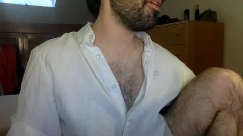 Snapshot of babyhardy chatting on 06/08/26, 10:48 Tom A. online show from 06/08/26, 10:48