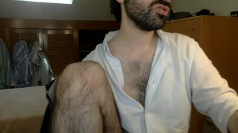Snapshot of babyhardy chatting on 06/17/26, 11:23 Tom A. online show from 06/17/26, 11:23