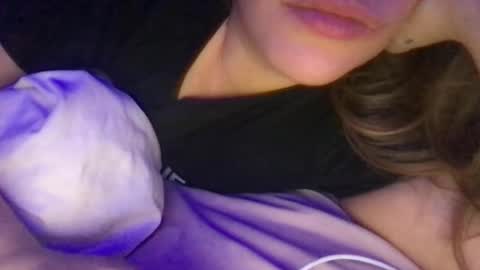 babyhoney333 online show from 12/23/25, 06:55