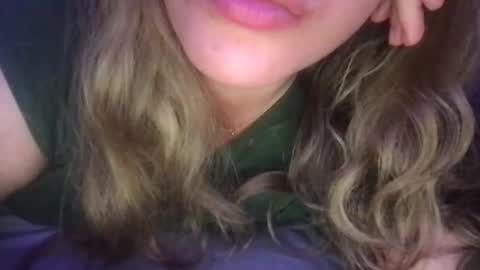 babyhoney333 online show from 05/02/26, 12:04