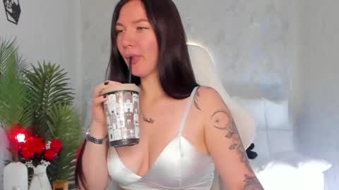 Sophia online show from 09/25/25, 03:10