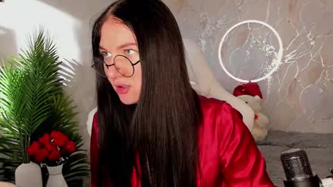 Sophia online show from 01/11/26, 04:17