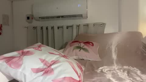 Snapshot of babykathlyn chatting on 10/22/25, 10:48 chatlyn online show from 10/22/25, 10:48