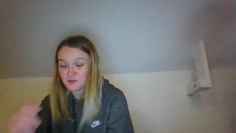 Snapshot of babykay03 chatting on 10/31/25, 02:45 babykay03 online show from 10/31/25, 02:45