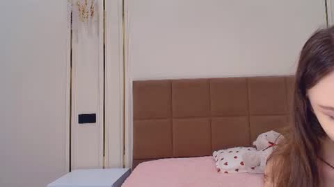 Annie online show from 06/29/26, 04:19