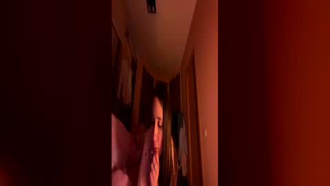 lola online show from 05/12/26, 09:23