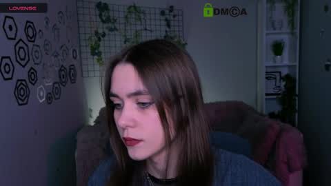 Mia online show from 04/05/26, 01:19