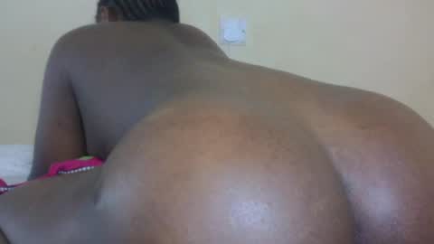 Snapshot of babymolly2 chatting on 07/21/26, 10:01 Rossy Kwekwe online show from 07/21/26, 10:01
