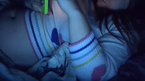 Snapshot of babymom1 chatting on 02/26/25, 01:00 babymom1 online show from 02/26/25, 01:00