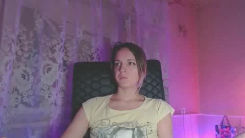 Snapshot of babymuro4ka chatting on 11/12/25, 07:57 Sonya online show from 11/12/25, 07:57