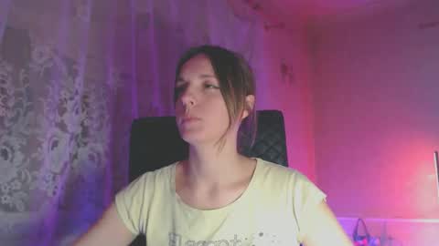 Snapshot of babymuro4ka chatting on 11/14/25, 07:34 Sonya online show from 11/14/25, 07:34