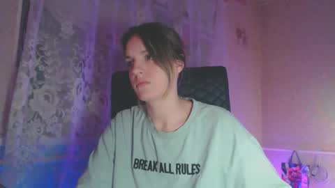 Snapshot of babymuro4ka chatting on 11/28/25, 06:54 Sonya online show from 11/28/25, 06:54