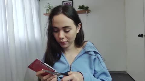 Snapshot of babyprincesstalia chatting on 02/07/25, 08:31 Talia online show from 02/07/25, 08:31