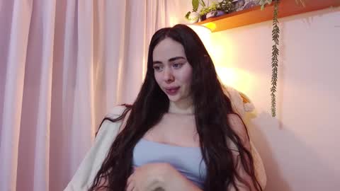 Snapshot of babyprincesstalia chatting on 09/22/25, 03:41 Talia online show from 09/22/25, 03:41