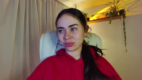 Snapshot of babyprincesstalia chatting on 04/25/26, 05:54 Talia online show from 04/25/26, 05:54