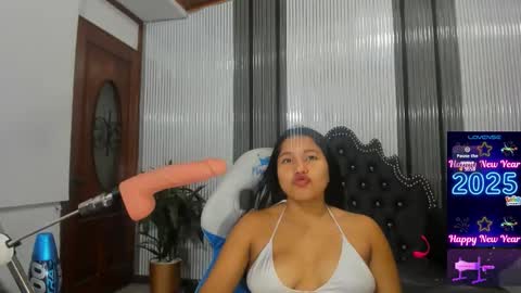 Snapshot of babyschoolgiirl chatting on 02/25/26, 03:27 Xime Lions online show from 02/25/26, 03:27