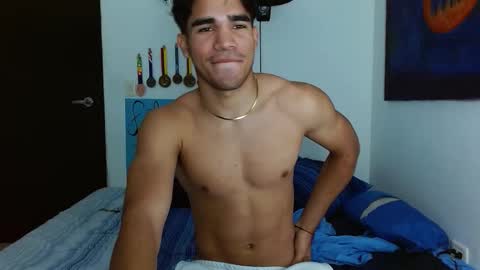 Snapshot of babysebasxxx chatting on 11/29/25, 01:25 sebas online show from 11/29/25, 01:25