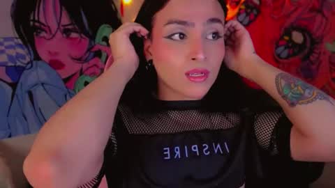 babysofix_ online show from 11/04/25, 01:32