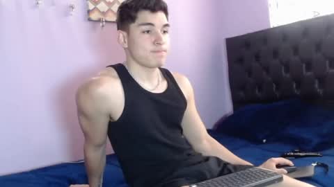 Snapshot of babytwunkz chatting on 10/17/25, 09:28 Hey Im Zayn good to see u here online show from 10/17/25, 09:28