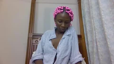 Snapshot of babytylerr chatting on 11/17/25, 08:58 babytylerr online show from 11/17/25, 08:58