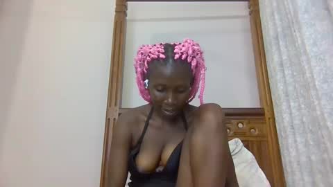 Snapshot of babytylerr chatting on 11/25/25, 07:03 babytylerr online show from 11/25/25, 07:03