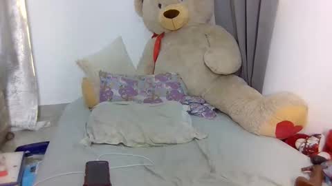 babytylerr online show from 04/29/26, 12:31