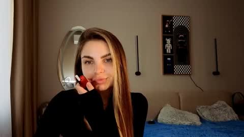 Snapshot of babyy_doll chatting on 11/10/25, 08:02 JOIN FAN CLUB TO GET MY CONTENT FOR FREE online show from 11/10/25, 08:02