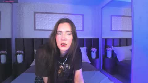 Gloria online show from 09/19/25, 05:02