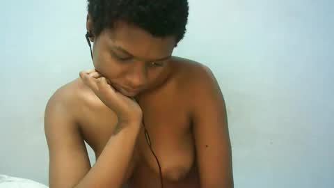 Snapshot of babyzuri chatting on 02/25/26, 07:01 Zuri online show from 02/25/26, 07:01