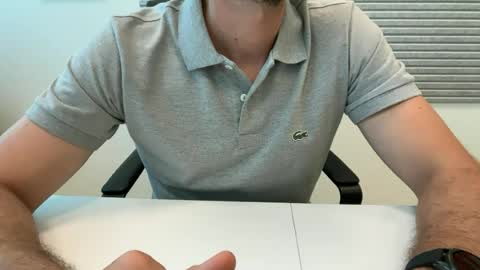 Snapshot of backtoureon chatting on 06/29/26, 10:15 backtoureon online show from 06/29/26, 10:15
