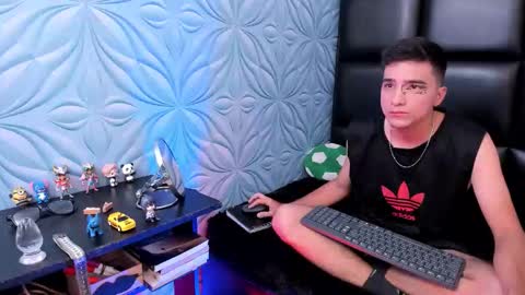 Snapshot of bad_boy_21_ chatting on 03/03/26, 02:39 bad_boy_21_ online show from 03/03/26, 02:39