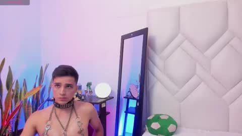 Snapshot of bad_boy_21_ chatting on 03/05/26, 05:36 bad_boy_21_ online show from 03/05/26, 05:36