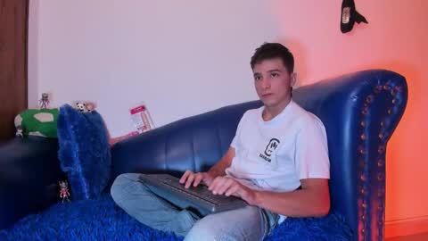 Snapshot of bad_boy_21_ chatting on 03/13/26, 08:26 bad_boy_21_ online show from 03/13/26, 08:26