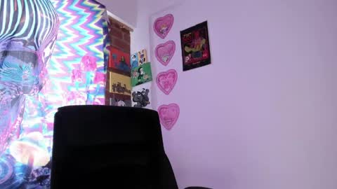 Snapshot of bad_cherry chatting on 05/04/26, 03:52 Bratty Lanita - independent online show from 05/04/26, 03:52