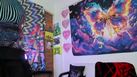 Snapshot of bad_cherry chatting on 06/03/26, 01:52 Bratty Lanita - independent online show from 06/03/26, 01:52