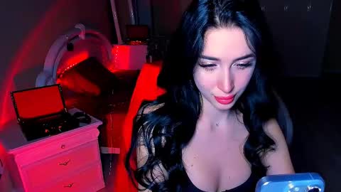 Snapshot of bad_desire chatting on 12/14/24, 06:41 Miss Desire...do you remember online show from 12/14/24, 06:41